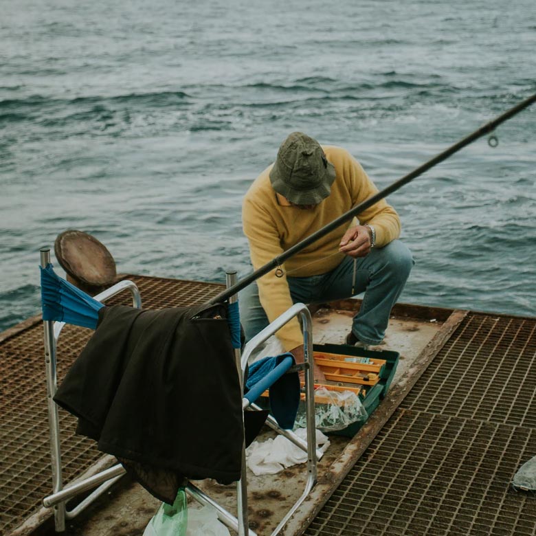 FISHING SCHOOL